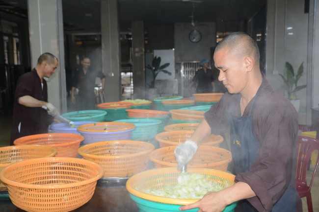 Tu niệm Phật một ngày