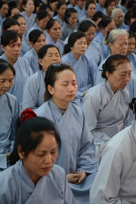 Tu niệm Phật một ngày