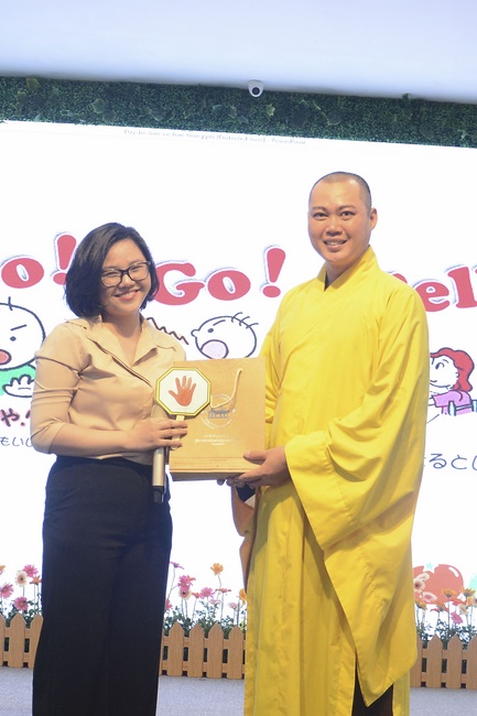 Khóa tu thiếu nhi Em Về Bên Phật