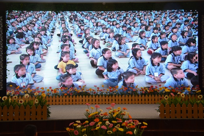 Khóa tu thiếu nhi Em Về Bên Phật