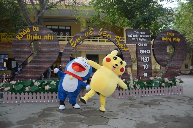 Khóa tu thiếu nhi Em Về Bên Phật