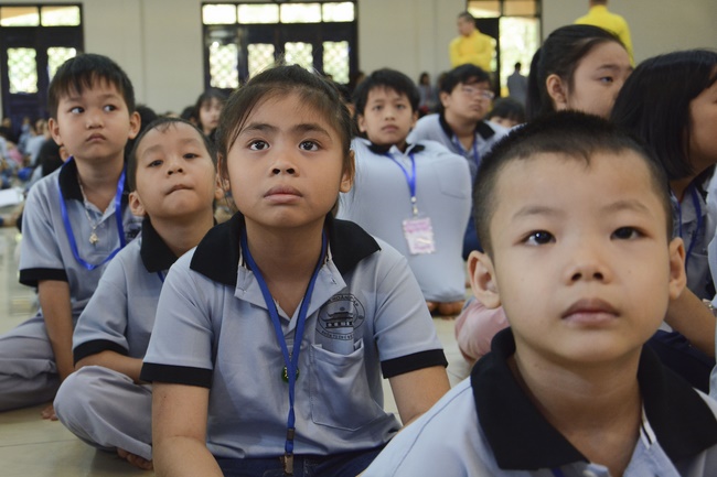 Khóa tu thiếu nhi Em Về Bên Phật