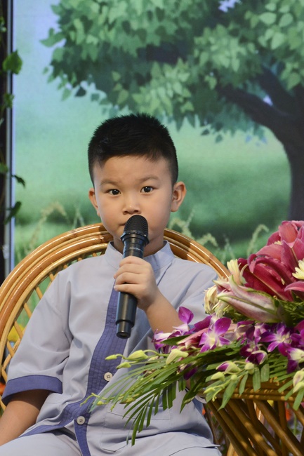 Khóa tu thiếu nhi Em Về Bên Phật