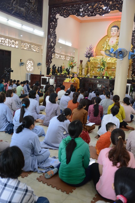 Khóa tu thiếu nhi Em Về Bên Phật