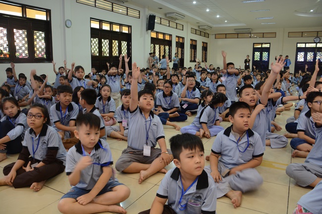 Khóa tu thiếu nhi Em Về Bên Phật