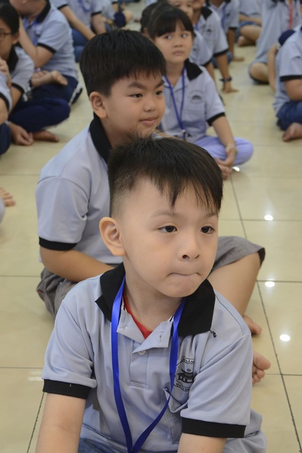 Khóa tu thiếu nhi Em Về Bên Phật