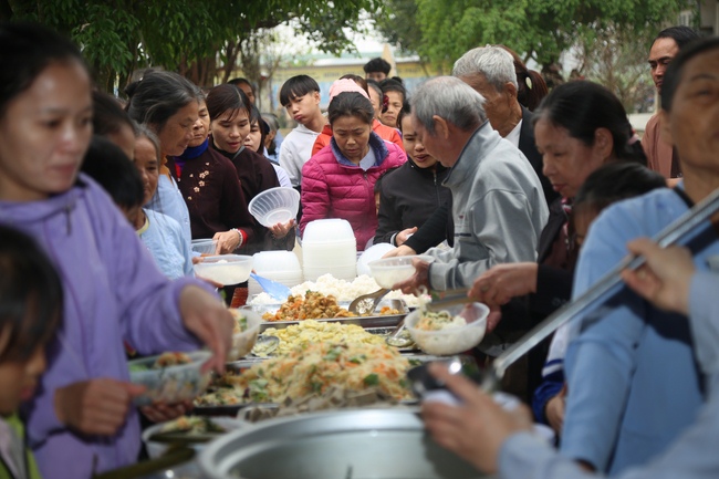 The ceremony of refuging on the Three Jewels at Dong Cao Pagoda - Thanh Hoa