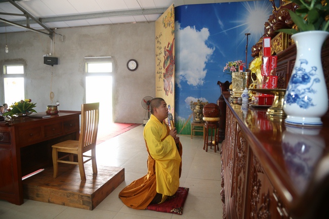 The ceremony of refuging on the Three Jewels at Dong Cao Pagoda - Thanh Hoa