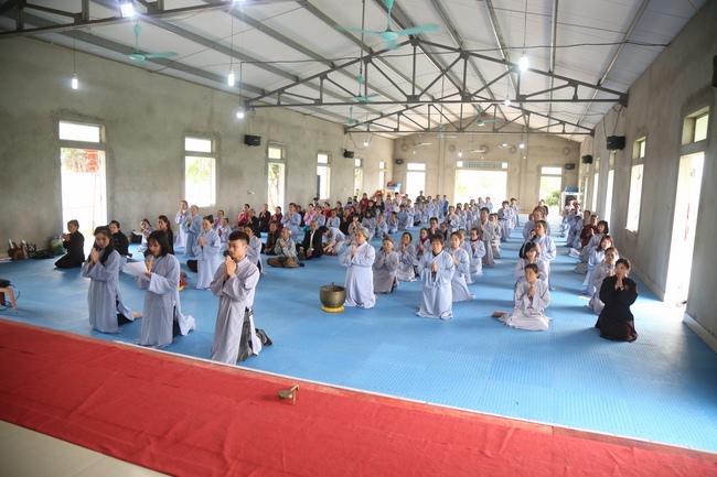 The ceremony of refuging on the Three Jewels at Dong Cao Pagoda - Thanh Hoa