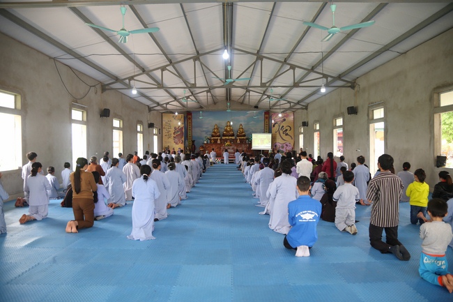 The ceremony of refuging on the Three Jewels at Dong Cao Pagoda - Thanh Hoa