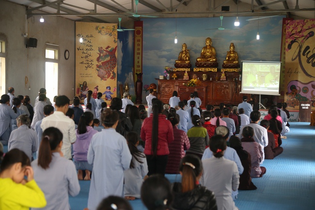The ceremony of refuging on the Three Jewels at Dong Cao Pagoda - Thanh Hoa