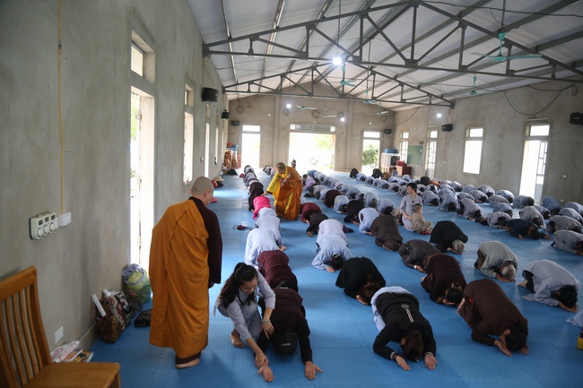The ceremony of refuging on the Three Jewels at Dong Cao Pagoda - Thanh Hoa