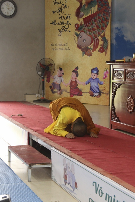 The ceremony of refuging on the Three Jewels at Dong Cao Pagoda - Thanh Hoa