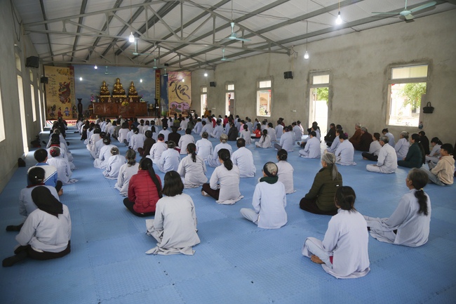 The ceremony of refuging on the Three Jewels at Dong Cao Pagoda - Thanh Hoa