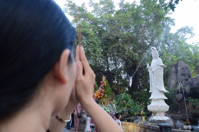 Lễ Ngũ Bách Danh Bồ-tát Quán Thế Âm