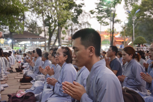 Lễ Ngũ Bách Danh Bồ-tát Quán Thế Âm