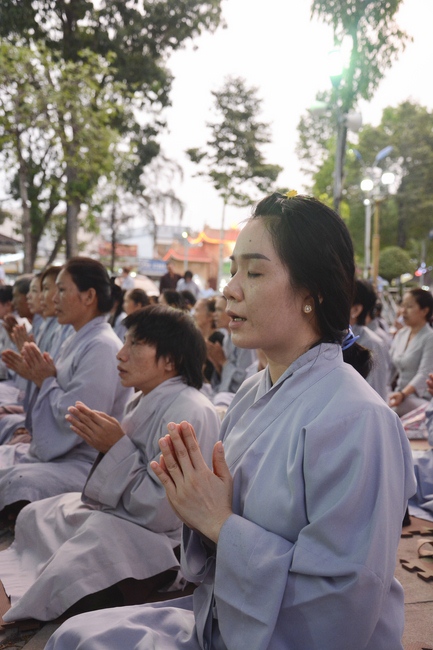 Lễ Ngũ Bách Danh Bồ-tát Quán Thế Âm