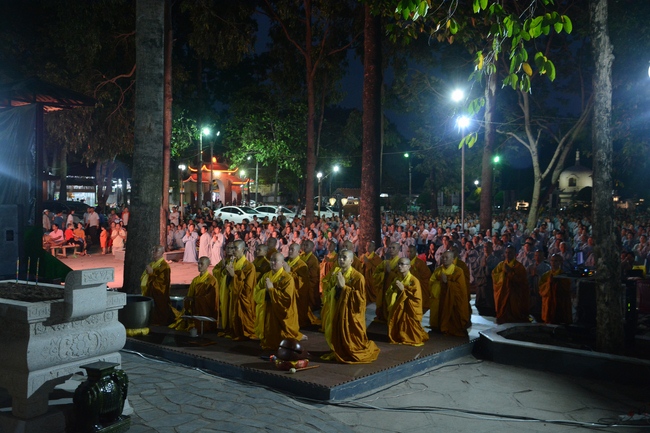 Lễ Ngũ Bách Danh Bồ-tát Quán Thế Âm