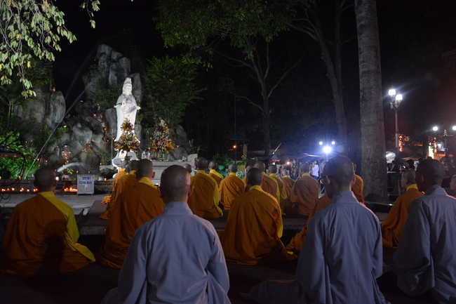 Lễ Ngũ Bách Danh Bồ-tát Quán Thế Âm