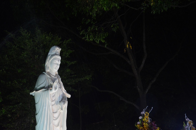 Lễ Ngũ Bách Danh Bồ-tát Quán Thế Âm