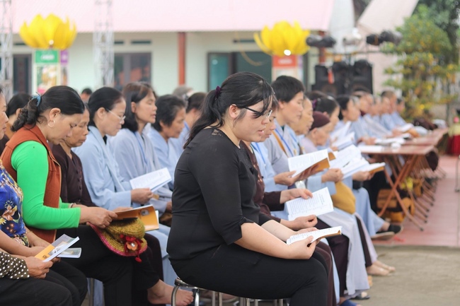 Shimmering candles at Co Tan Pagoda - Hai Duong