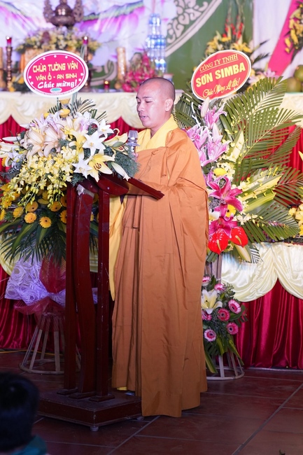 Shimmering candles at Co Tan Pagoda - Hai Duong