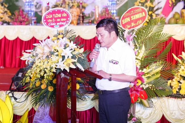 Shimmering candles at Co Tan Pagoda - Hai Duong