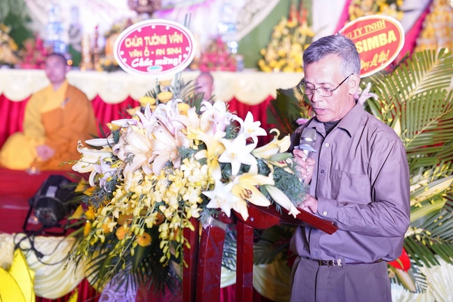 Shimmering candles at Co Tan Pagoda - Hai Duong