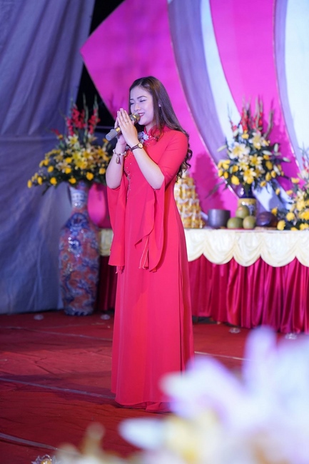 Shimmering candles at Co Tan Pagoda - Hai Duong