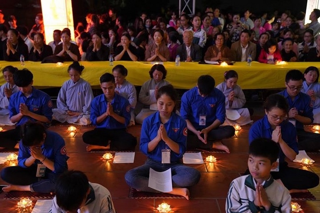 Shimmering candles at Co Tan Pagoda - Hai Duong