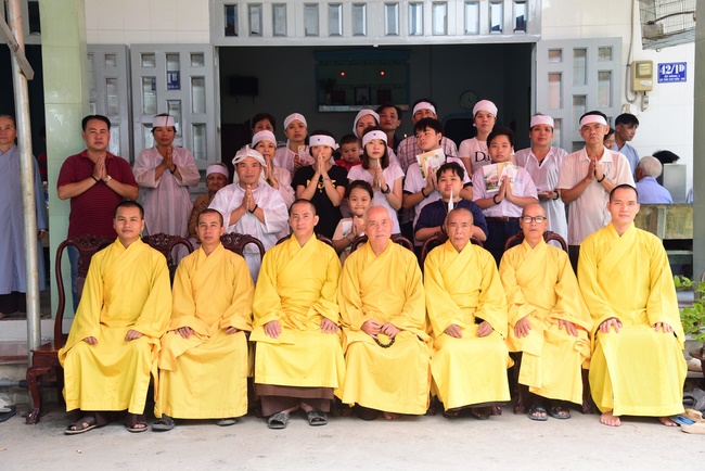 The rite of offering a meal and alms for monks and releasing creatures.
