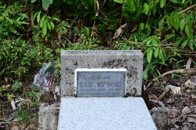 Praying for souls' rebirth at Bao Loc Pass and freeing creatures