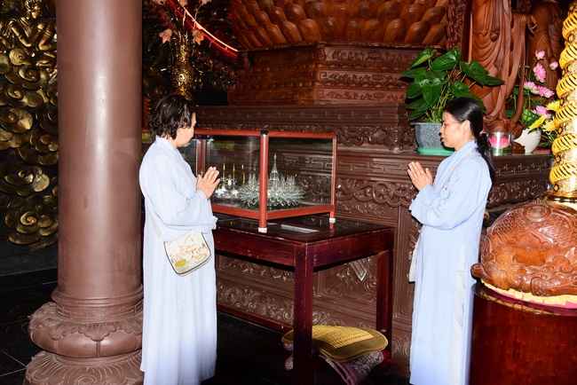 Khóa tu Bát Quan Trai tại chùa Vĩnh Hiệp - Hậu Giang