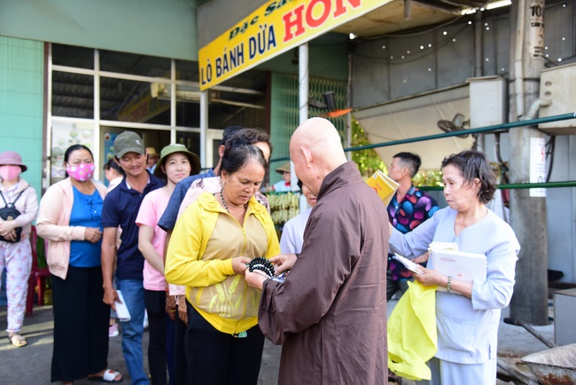 Khóa tu Bát Quan Trai tại chùa Vĩnh Hiệp - Hậu Giang