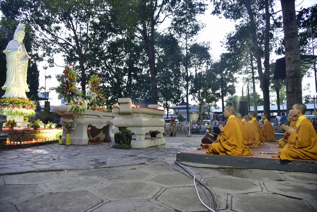 Mừng khánh đản Bồ-tát Quán Thế Âm