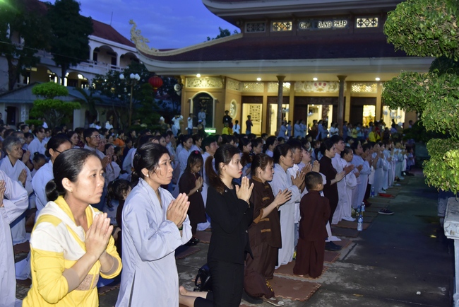 Mừng khánh đản Bồ-tát Quán Thế Âm