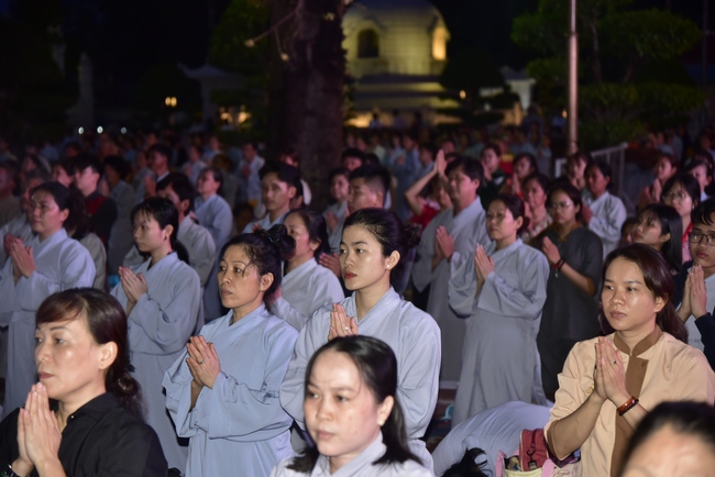 Mừng khánh đản Bồ-tát Quán Thế Âm