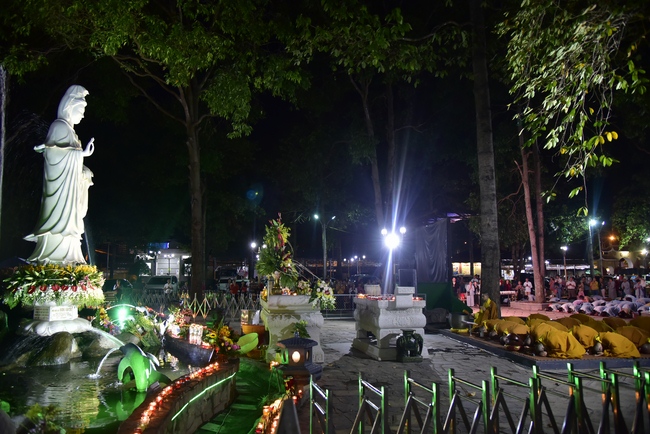 Mừng khánh đản Bồ-tát Quán Thế Âm