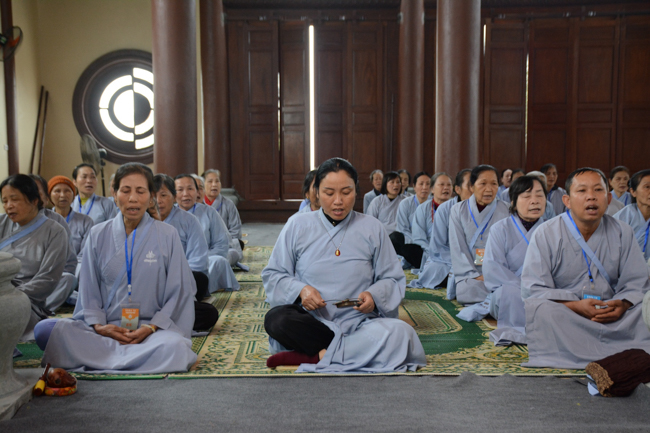 The lantern-flower night commemorating to Bodhisattva Avalokitesvara at Tay Khanh Pagoda.