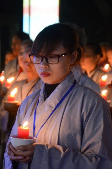 The lantern-flower night commemorating to Bodhisattva Avalokitesvara at Tay Khanh Pagoda.