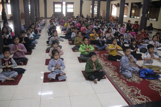 Playground Vietnamese Lotus Nursery in March, the year of the Pig.