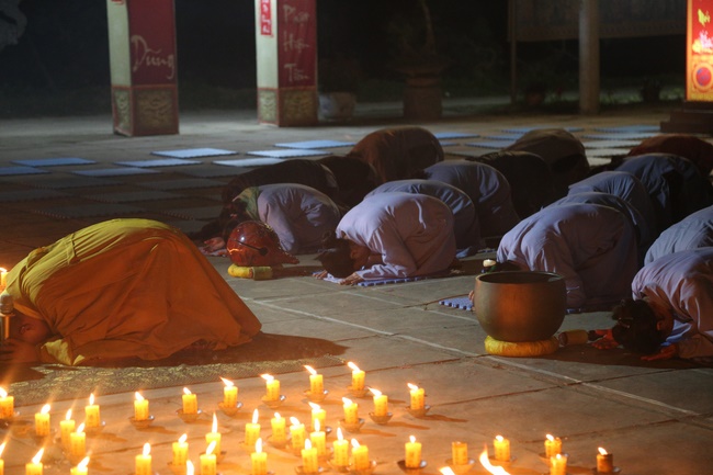 Khóa tu một ngày chùa Đống Cao – Thanh Hóa