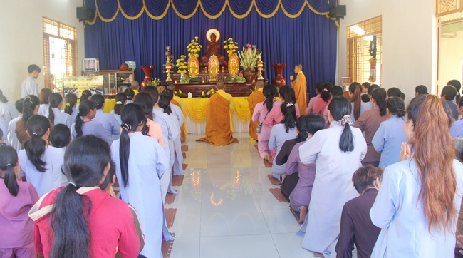 The ceremony of taking refuge at Dang Phap Pagoda- Binh Phuoc Province
