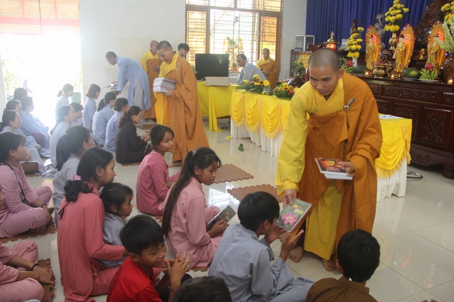 The ceremony of taking refuge at Dang Phap Pagoda- Binh Phuoc Province