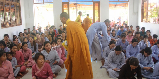 The ceremony of taking refuge at Dang Phap Pagoda- Binh Phuoc Province
