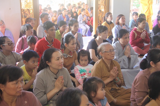 The ceremony of taking refuge at Dang Phap Pagoda- Binh Phuoc Province