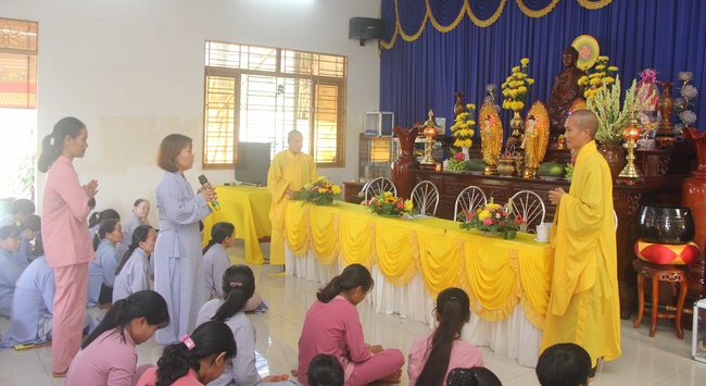 The ceremony of taking refuge at Dang Phap Pagoda- Binh Phuoc Province