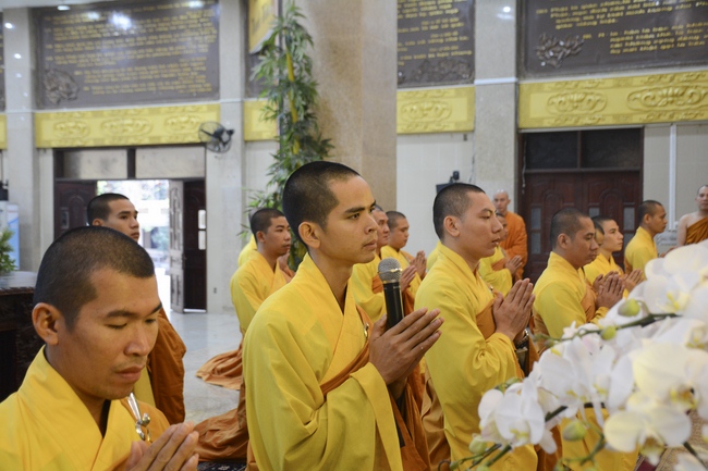 Dâng hương tưởng niệm 65 năm Tổ sư Minh Đăng Quang vắng bóng