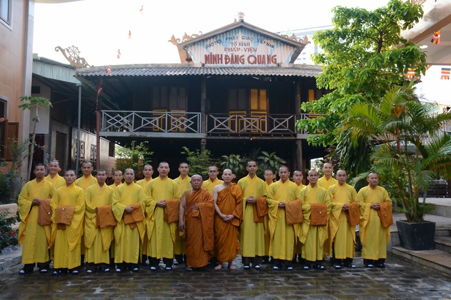 Dâng hương tưởng niệm 65 năm Tổ sư Minh Đăng Quang vắng bóng