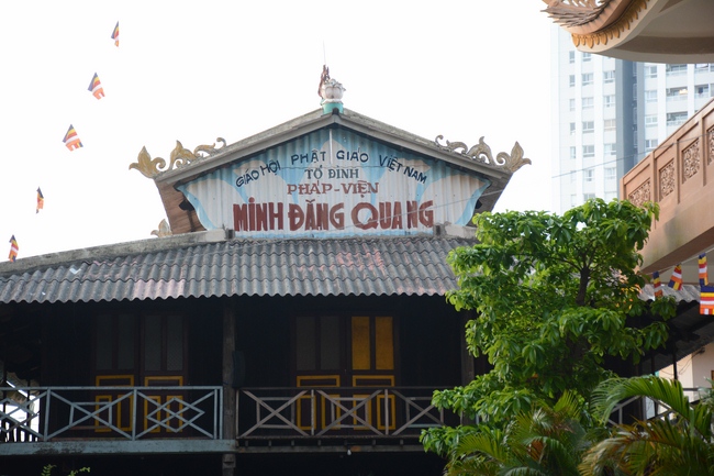 Dâng hương tưởng niệm 65 năm Tổ sư Minh Đăng Quang vắng bóng